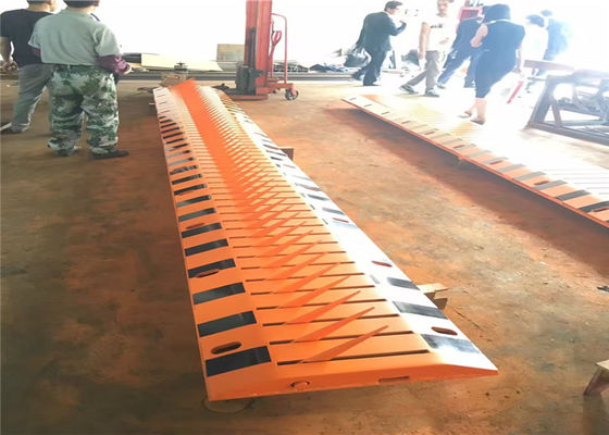 Tueur de pneus anti-terroriste avec une épaisseur de lame de 10 mm et une construction en acier A3